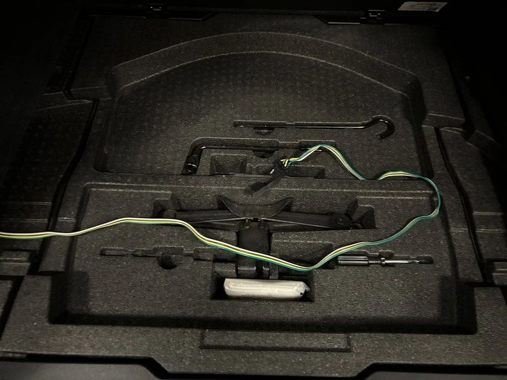 Used 2019 Wilderness Green Subaru 3.6R Touring image 20