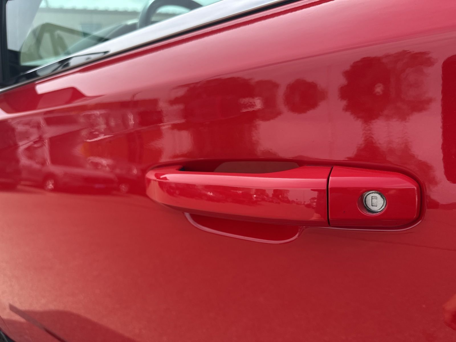 Used 2019  Chevrolet LT image 9