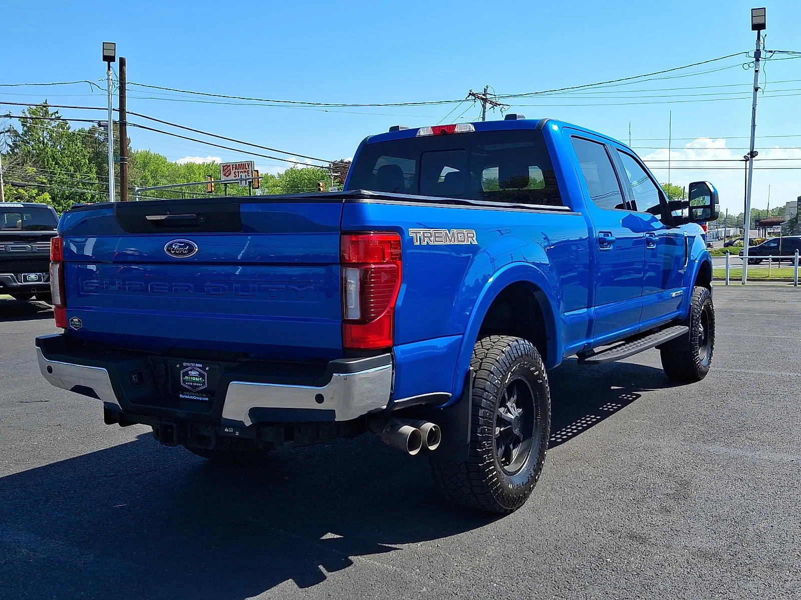 Used 2020 Velocity Blue Metallic   E7 Ford LARIAT image 10