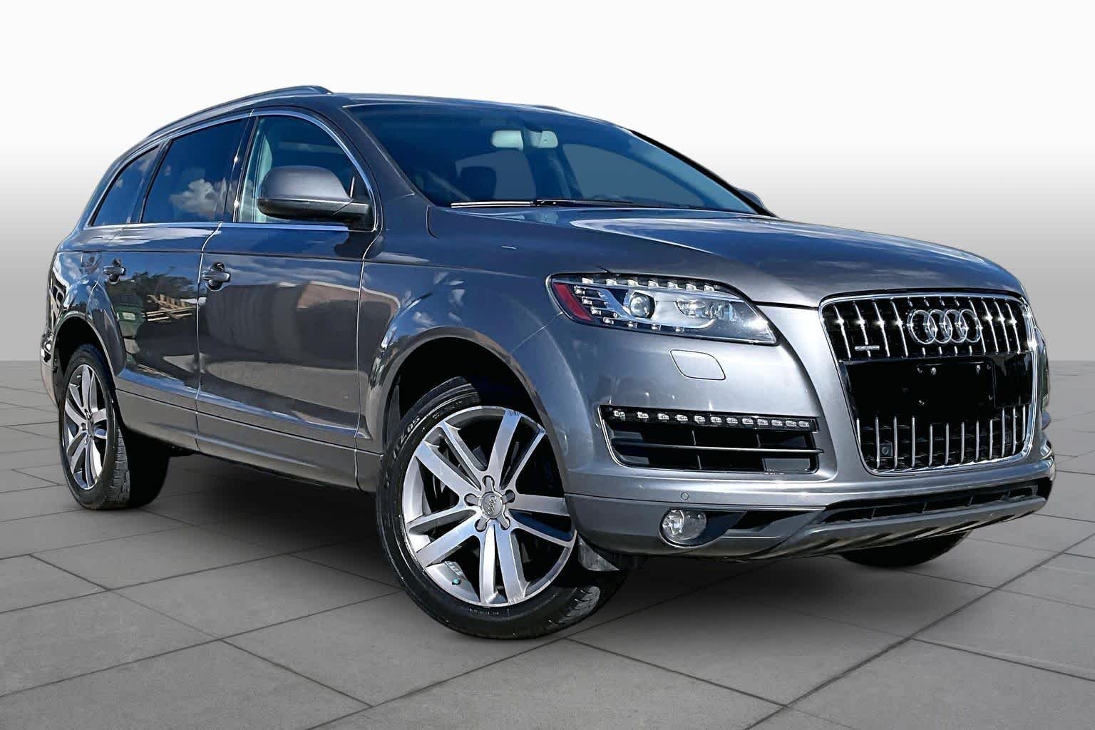Used 2010 Graphite Gray Metallic Audi 3.6L Premium Plus image 2