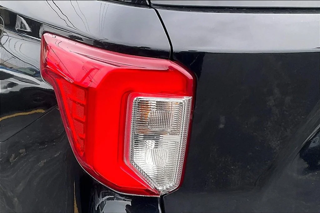 Certified Used 2020 Black Metallic Ford XLT image 30