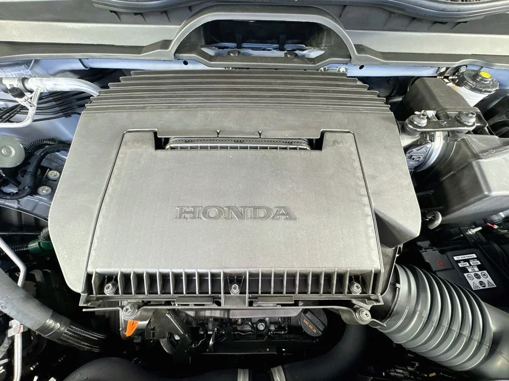 New 2026 Sonic Gray Pearl Honda TrailSport image 12