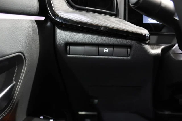 New 2026 Aspen White TriCoat / Super Black Two-tone Nissan SR image 16
