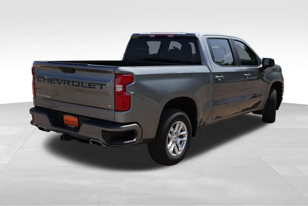 Certified Used 2019 Satin Steel Metallic Chevrolet RST image 5