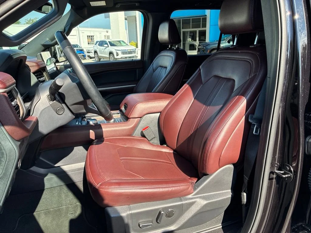 Used 2024 Black Ford Limited image 13