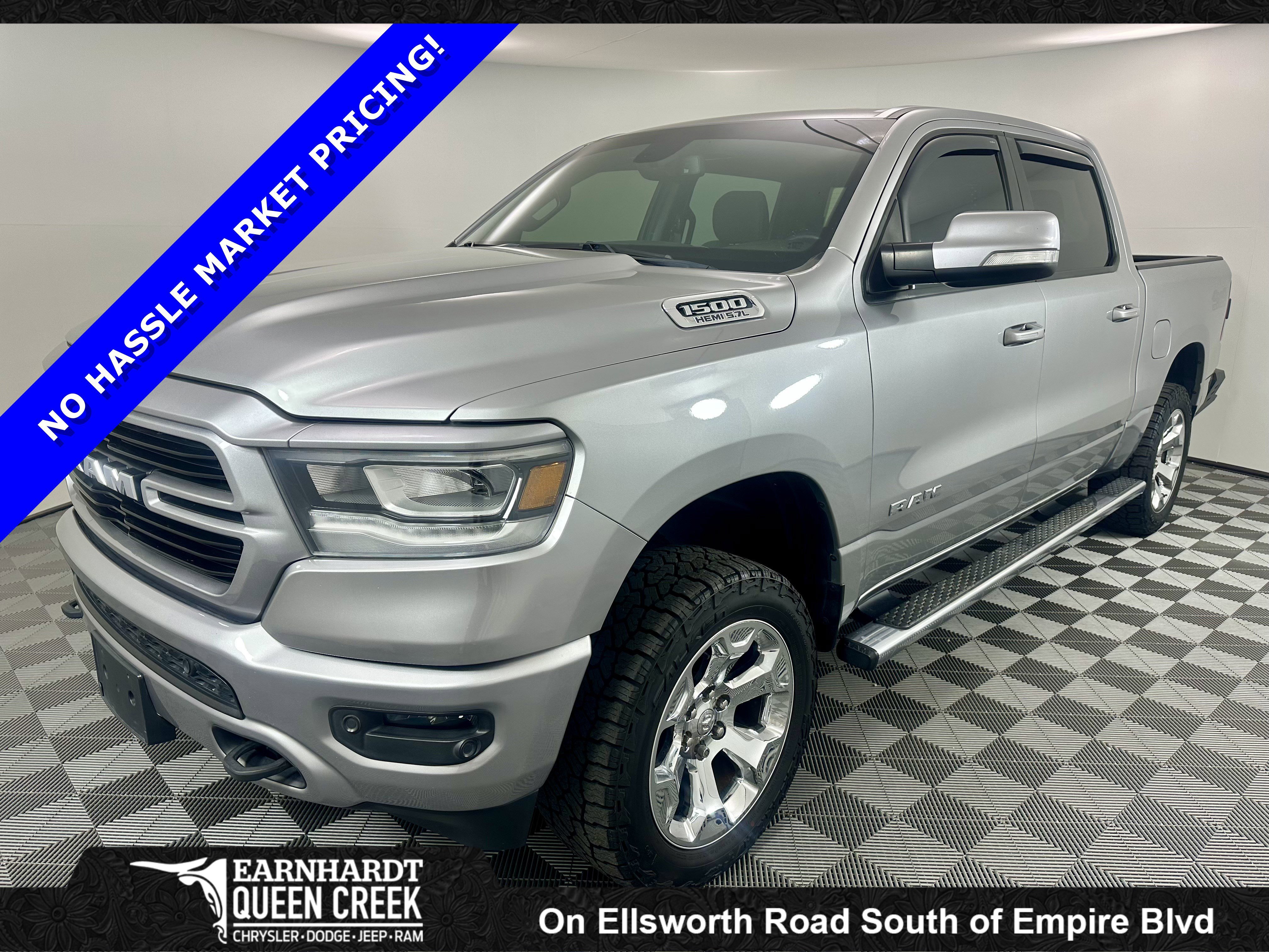 2019 RAM 1500 Big Horn/Lone Star 4x4 Crew Cab 5'7's photo