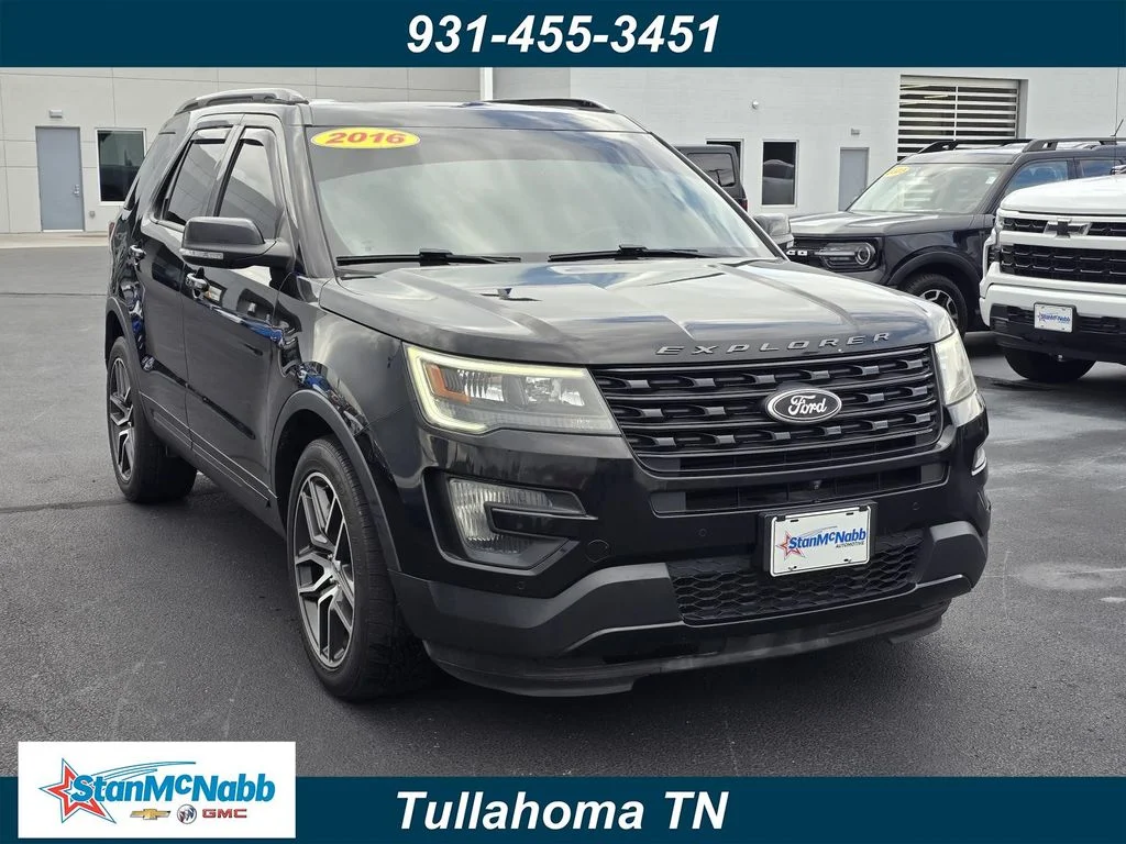 Used 2016 Red Ford Sport image 1