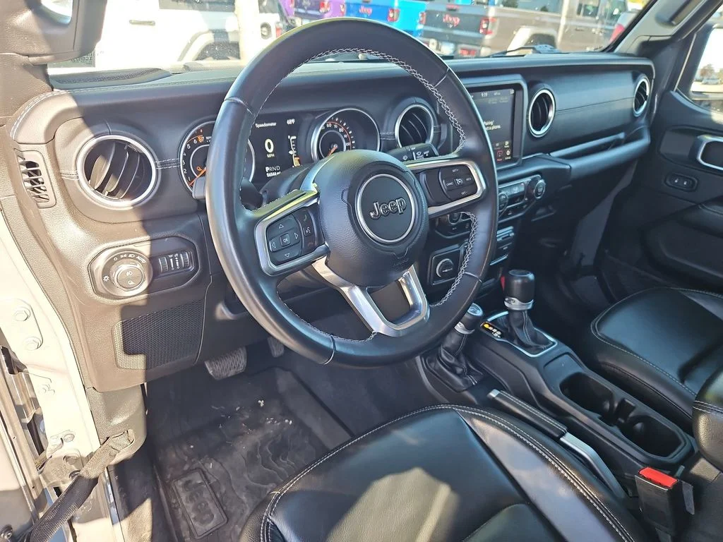 Used 2021 Sting-Gray Clearcoat Jeep Overland image 13
