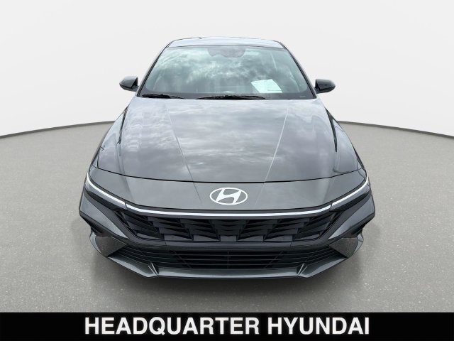 Used 2026 Gray Hyundai SEL Sport image 6