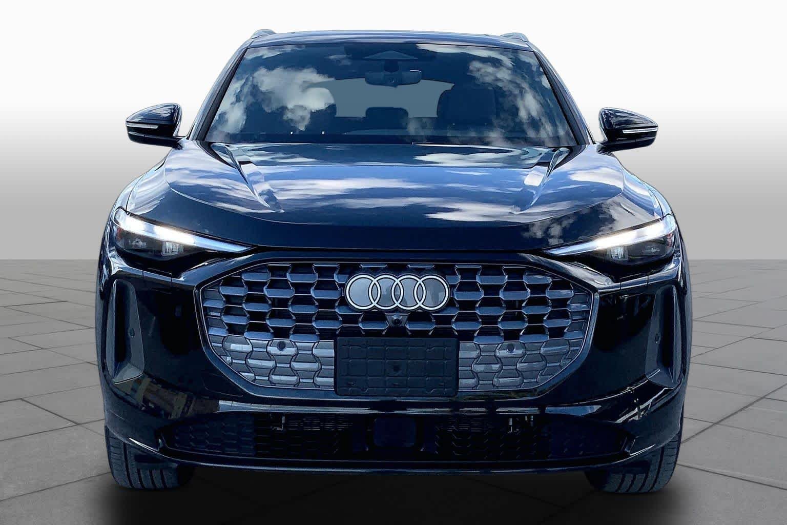 Used 2026 Arkona White Audi Premium image 4