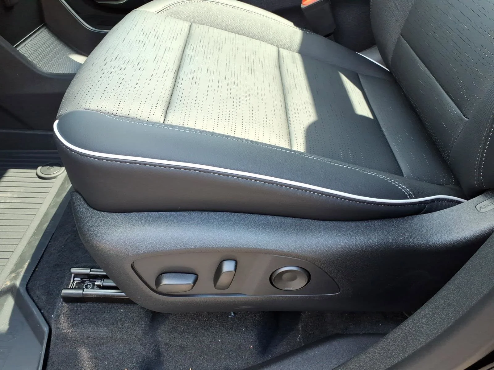 2026 Buick Enclave Sport Touring - Photo 15