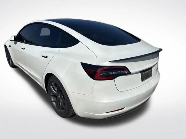 Used 2021  Tesla Performance image 2