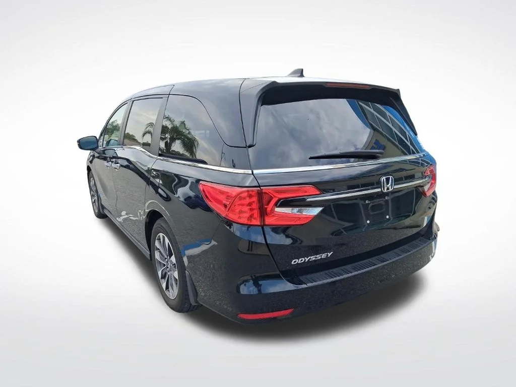 Used 2024  Honda EX-L image 9