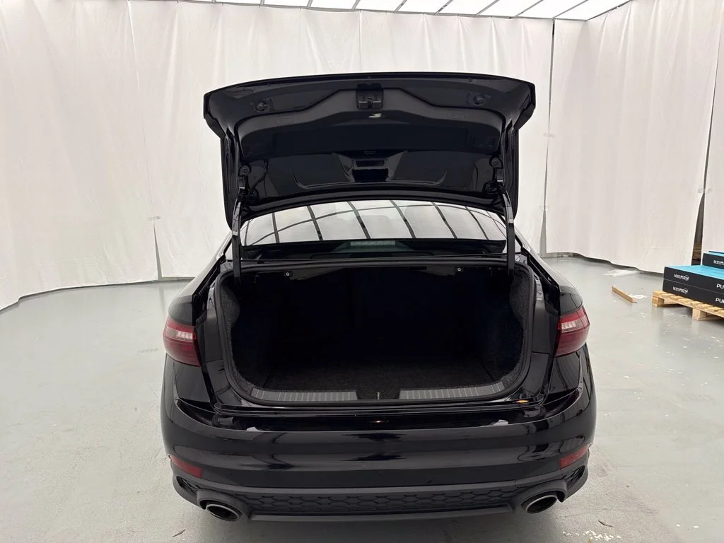 Used 2022 Deep Black Pearl Volkswagen 2.0T Autobahn image 9
