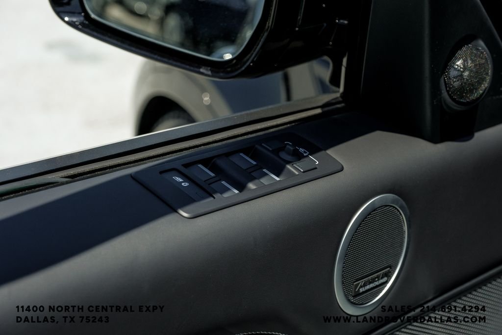 Certified Used 2025 Black Land Rover Metropolitan Edition image 52