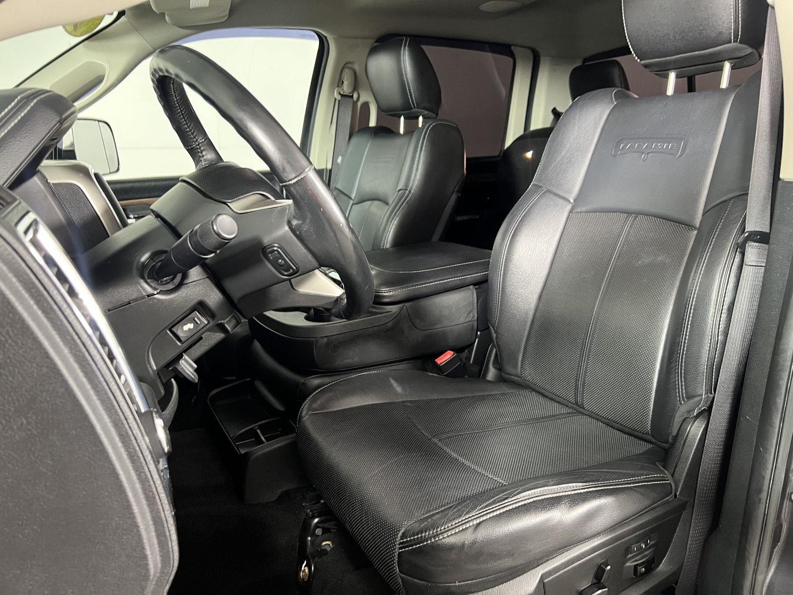 Used 2018  RAM Laramie image 13