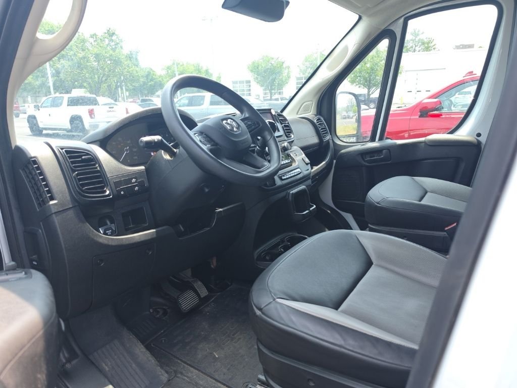Used 2025 White Ram High Roof image 4