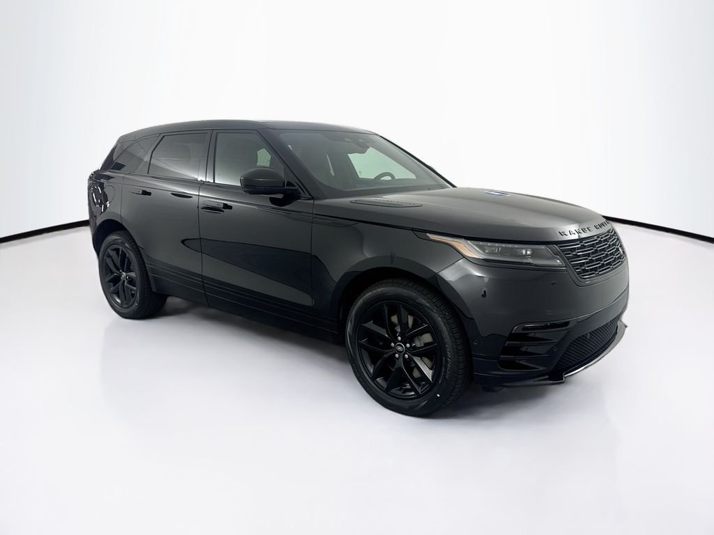 New 2026 Santorini Black Land Rover Dynamic SE image 3