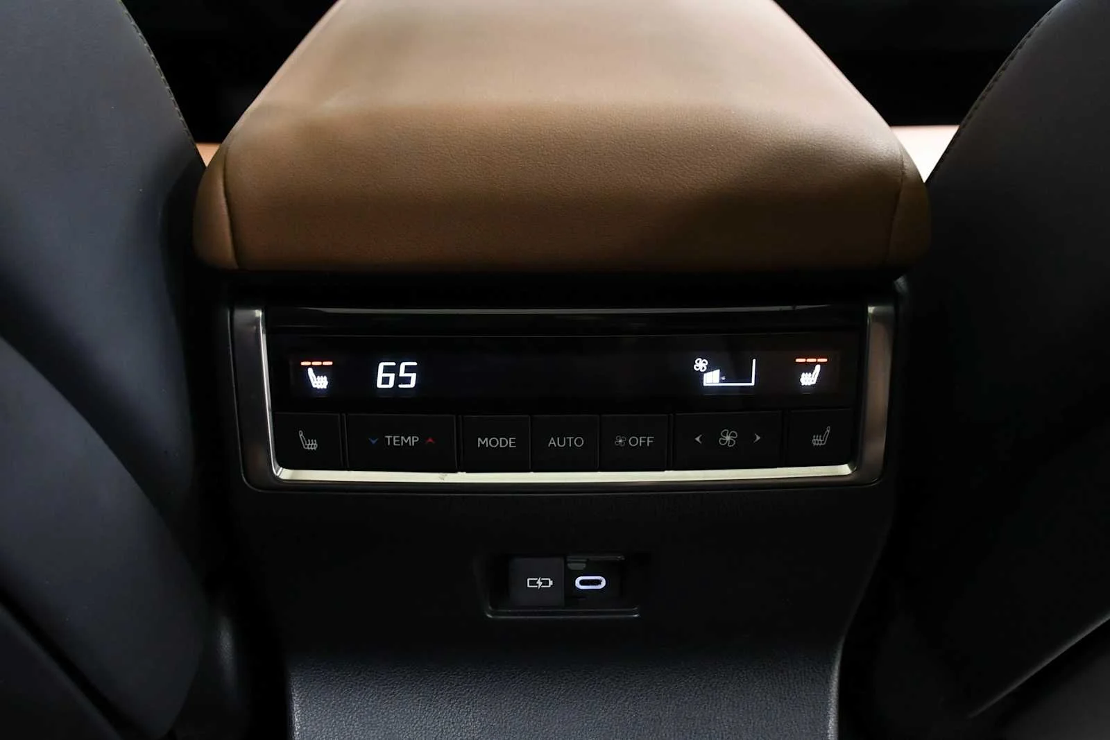 Used 2025 Atomic Silver Lexus Luxury+ image 22