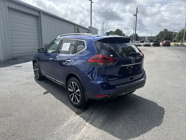 Used 2019 Blue Nissan SL image 7