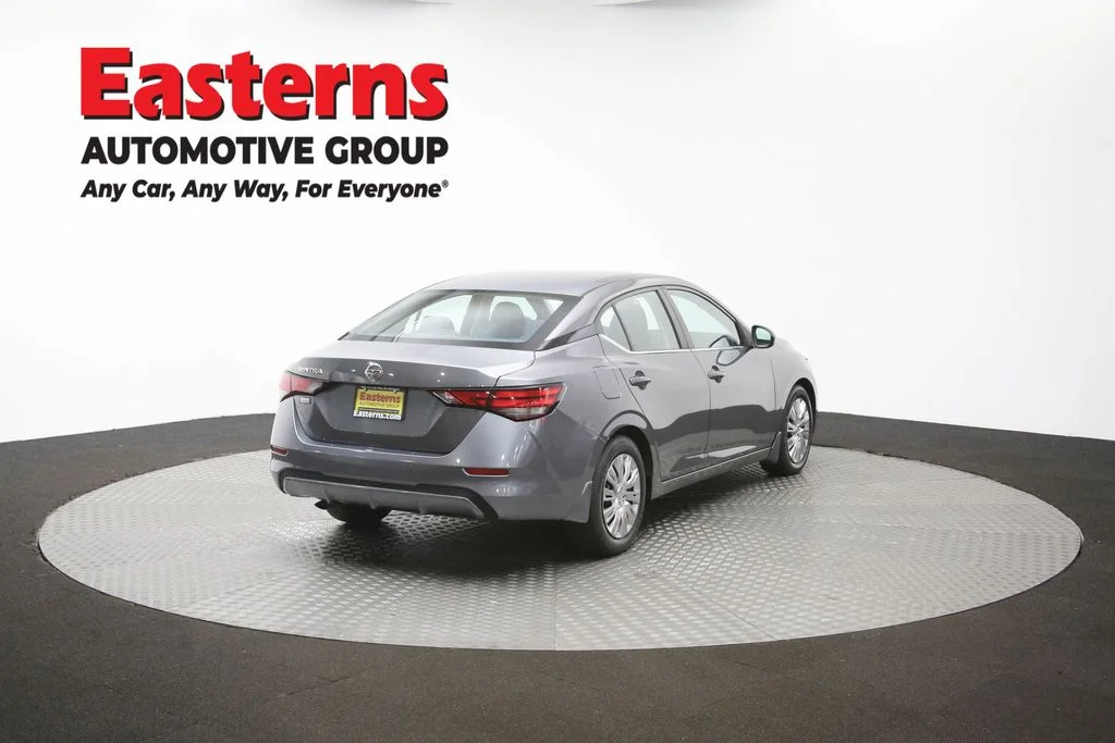 Used 2023 Gray Nissan S image 39