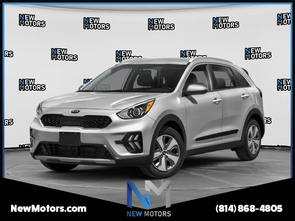 Used 2020 Silky Silver Kia LX image 1