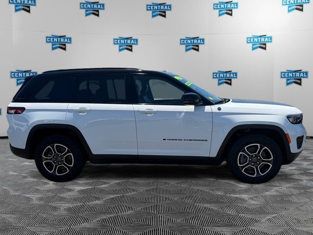 Used 2022 White Jeep Trailhawk 4xe image 7