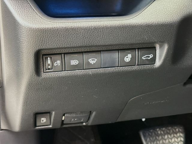 Used 2020 Blizzard Pearl Toyota XSE image 10