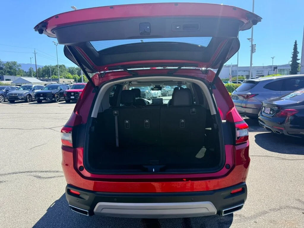 Used 2025 Radiant Red Metallic II Honda Touring AWD Certified Pre-Owned   Clean Title   On image 15