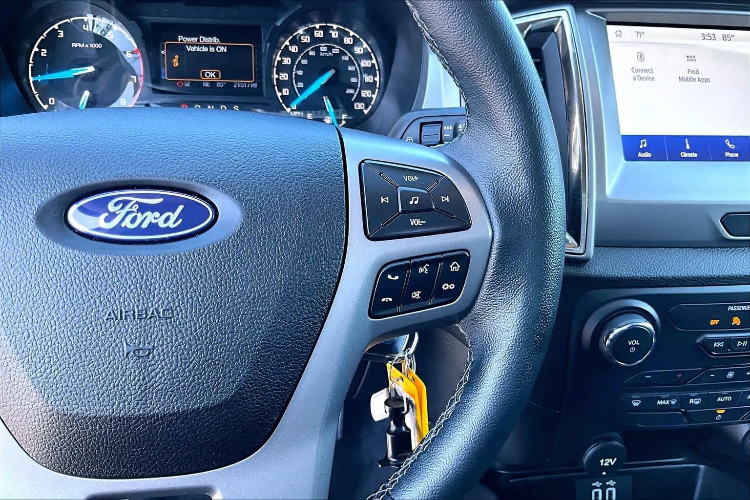 Used 2023 Oxford White Ford XLT image 23