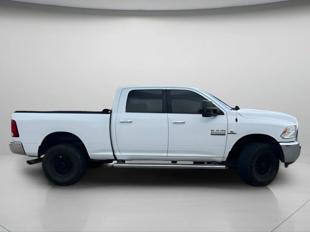 Used 2014 Bright White Clearcoat Ram SLT image 4