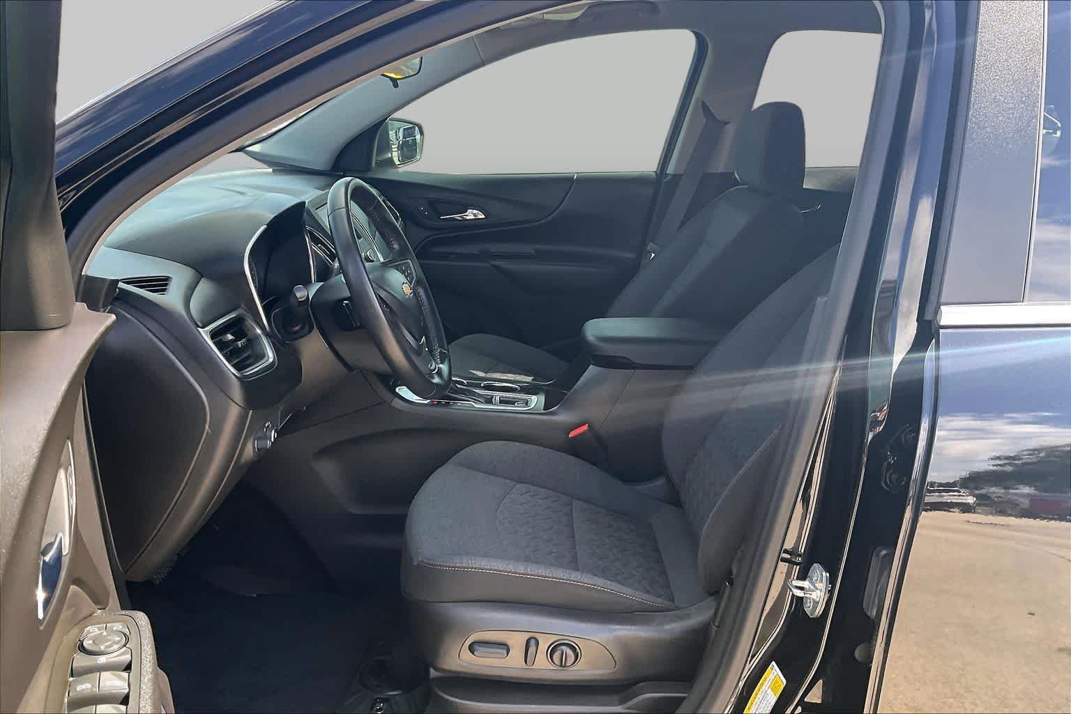 Used 2022 Mosaic Black Metallic Chevrolet LT image 8