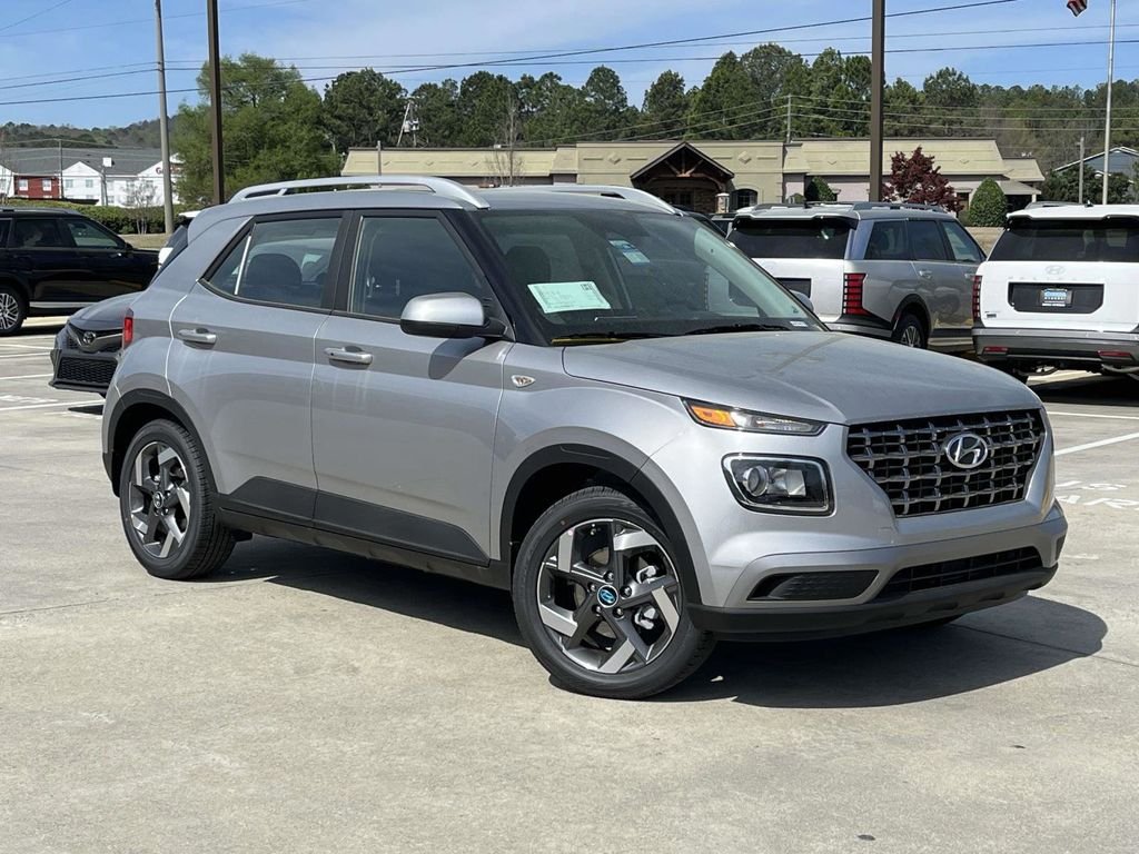 2026 Hyundai Venue SEL w/ 2-Tone Roof IVT's photo