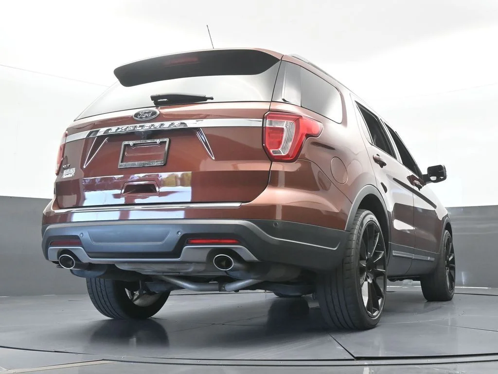 Used 2018 Cinnamon Glaze Metallic Ford XLT image 57