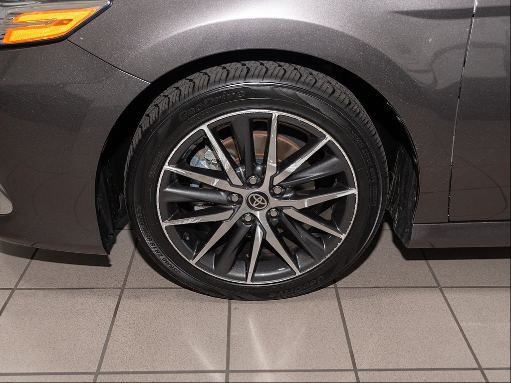 Used 2023 Predawn Gray Mica Toyota XLE image 6