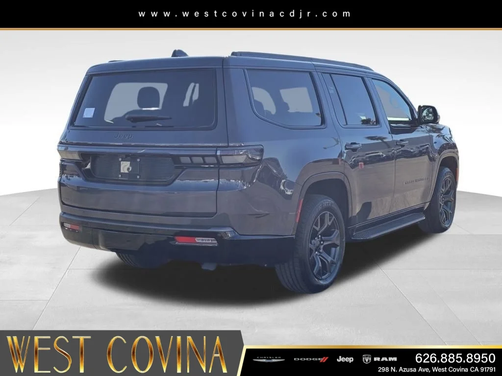 New 2026 Baltic-Gray Metallic Clear-Coat Exterior Paint Jeep Limited Altitude image 5