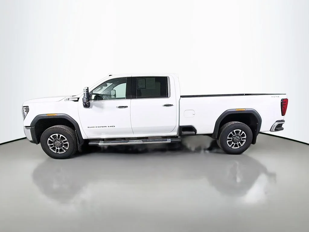 2024 GMC Sierra 3500HD SLT - Photo 9