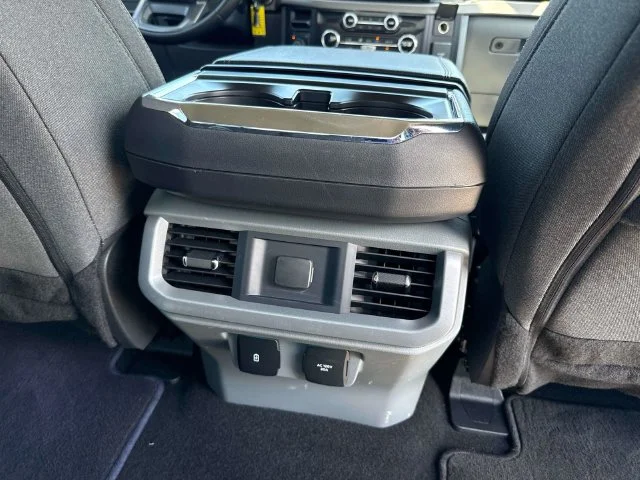 Used 2024 Black Ford XLT image 18