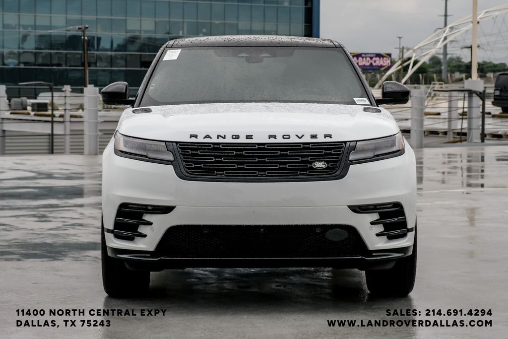 New 2026 Fuji White Land Rover Dynamic SE image 3