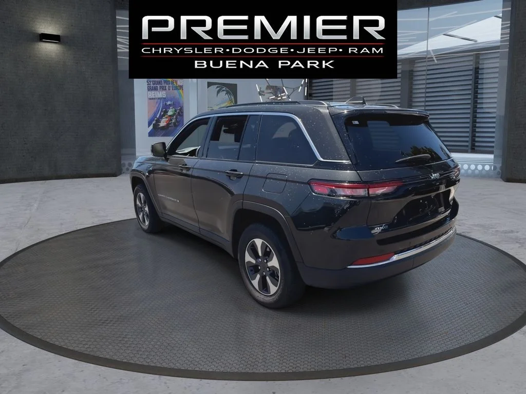 Used 2024 Brown Jeep 4xe image 6