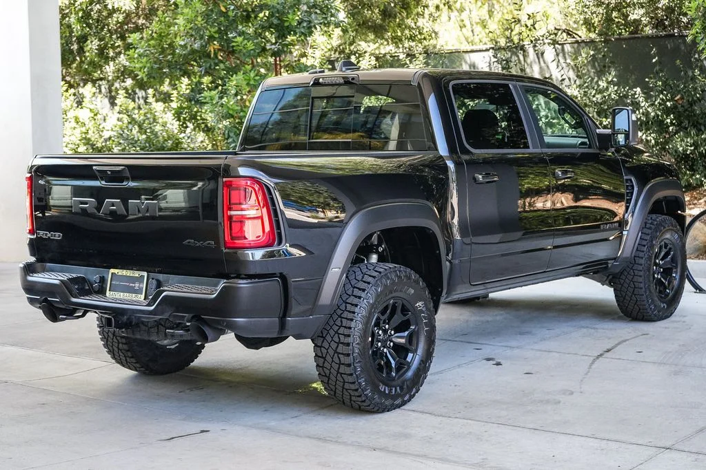 New 2026 Diamond Black Crystal Pearl-Coat Exterior Paint RAM RHO image 6