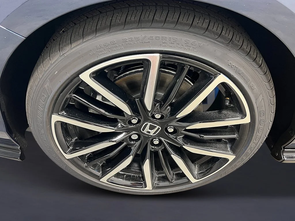 New 2026 Blue Metallic Honda Touring image 11