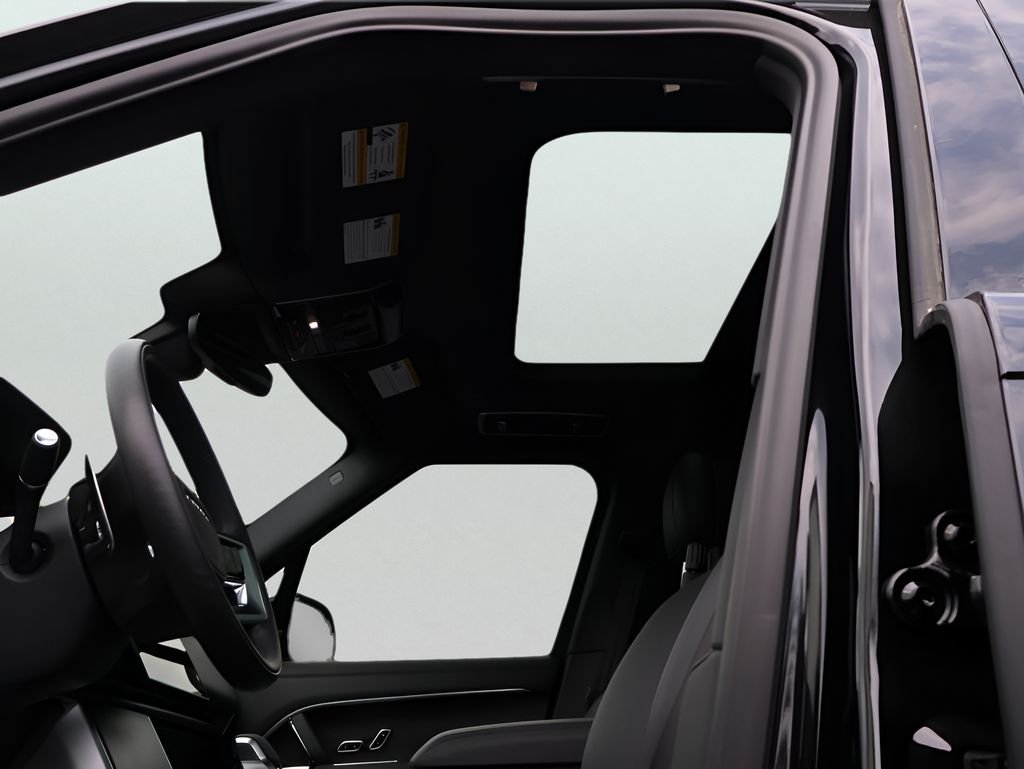 New 2026 Santorini Black Land Rover SE image 36