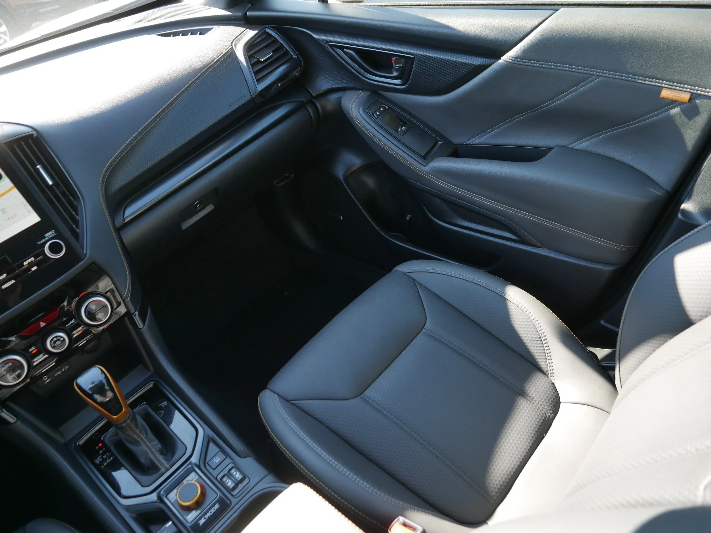 Used 2025 Crystal White Pearl Subaru Wilderness image 11