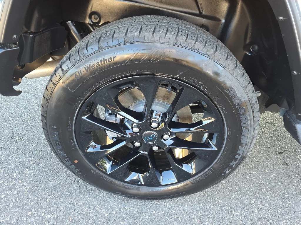 Used 2025 Anvil Clear Coat Jeep Sahara 4xe image 27