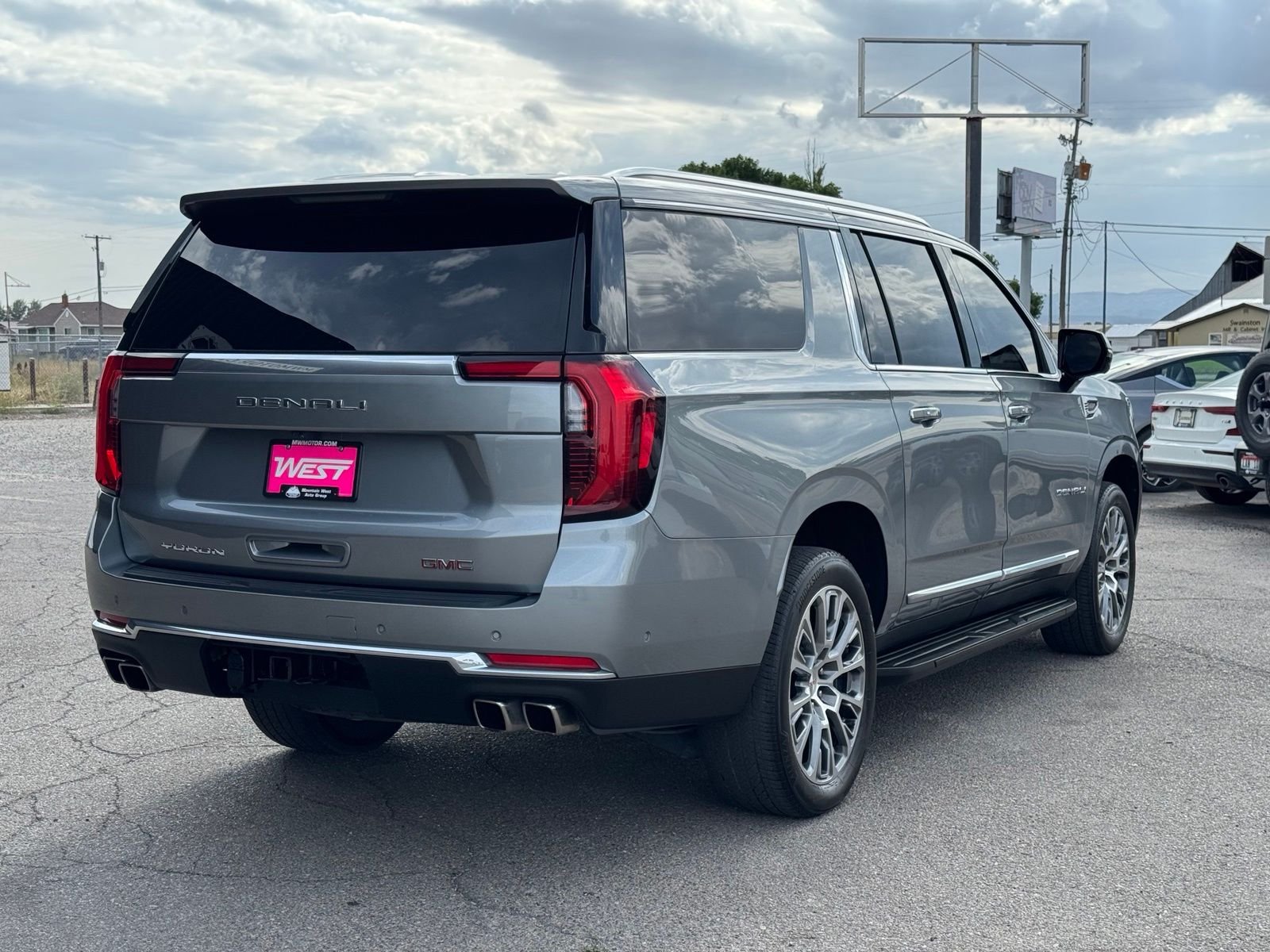 Used 2025 Sterling GMC Denali image 6