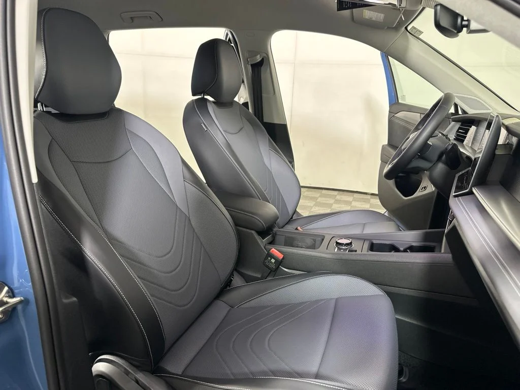 New 2026 Blue Volkswagen 2.0T SE image 23