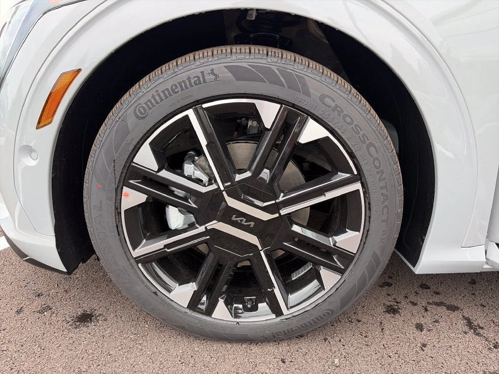 New 2026 Wolf Gray / Black Roof Kia GT-Line AWD image 28