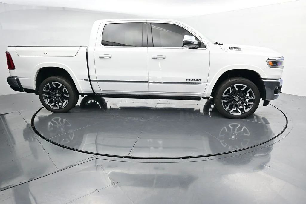 Used 2025 White Ram Limited image 8