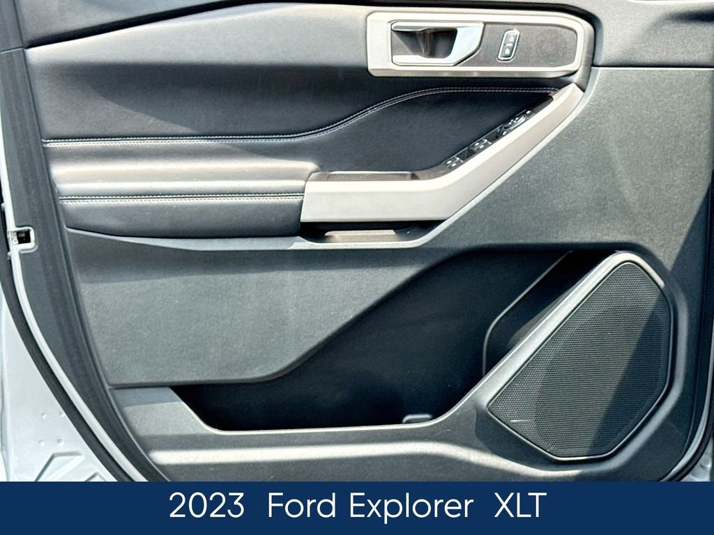 Used 2023 Silver Ford XLT image 16
